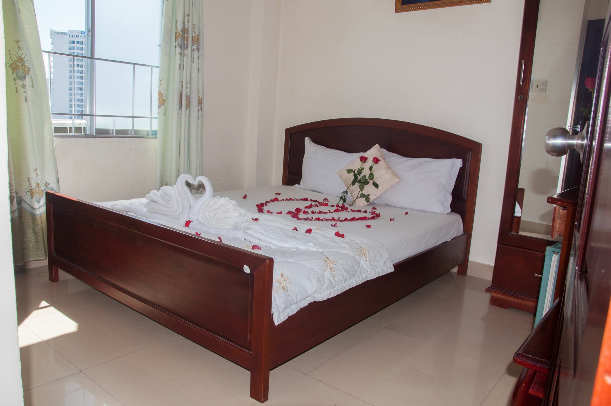 Queen 7 Hotel Nha Trang Esterno foto