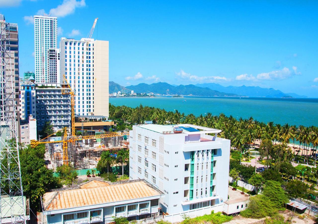 Queen 7 Hotel Nha Trang Esterno foto