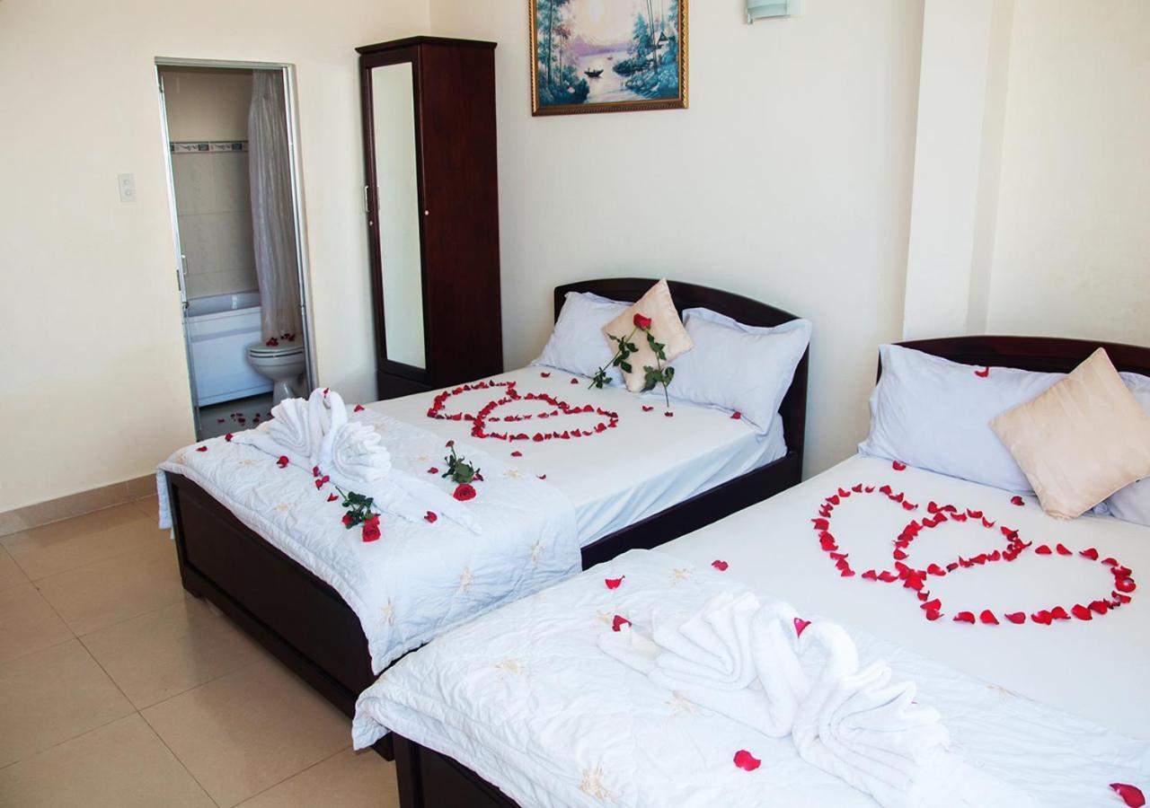 Queen 7 Hotel Nha Trang Esterno foto